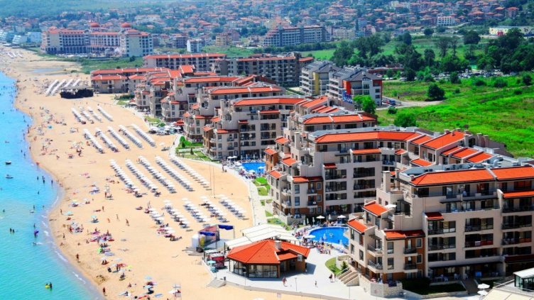 Скандал в Обзор! Полска туристка: Масажът ми бе сексуално нападение