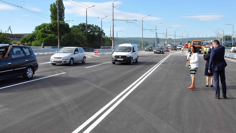 Отвориха ремонтираната отсечка на Аспарухов мост (СНИМКИ)