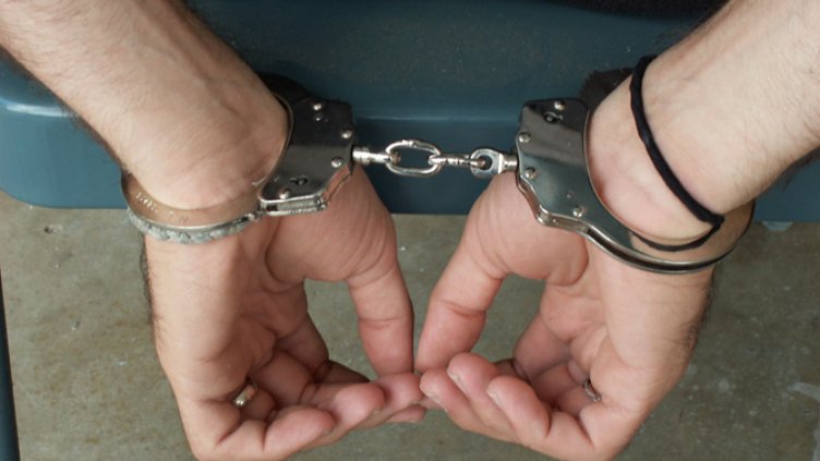 Кибритлии рушат съседски имоти