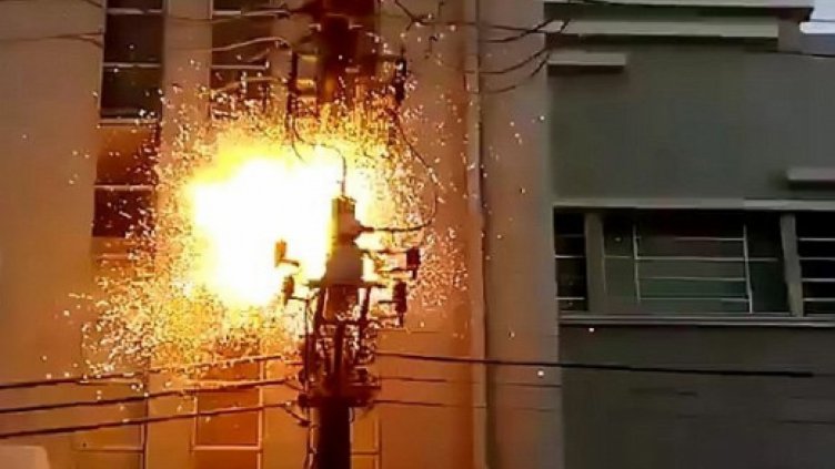 Ток изпържи мъж по време на реч на Дилма Русеф 