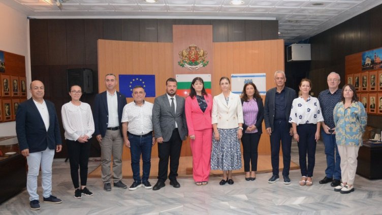 Варна изпълнява проект с турския град Арсуз в сферата на енергийно обновяване