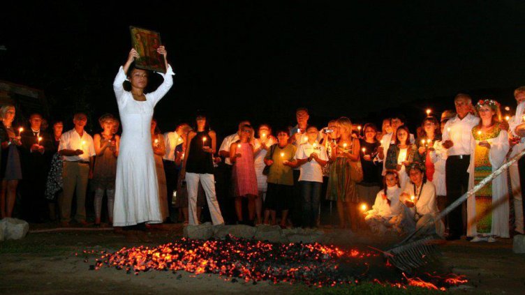 Иде тайнството на нестинарите