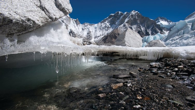 Хималайски ледник рухна в Индия, взе жертви