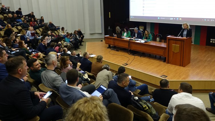 И ОбС - Варна, се обяви против перките в морето