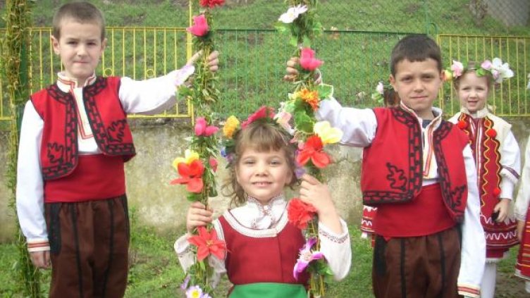 Днес е Лазаров ден