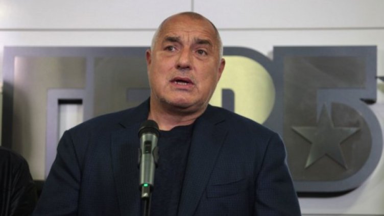 Борисов благодари на полицаите: Честит празник!