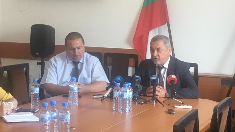 Валери Симеонов: Няма основания за притеснение за туристическия сезон