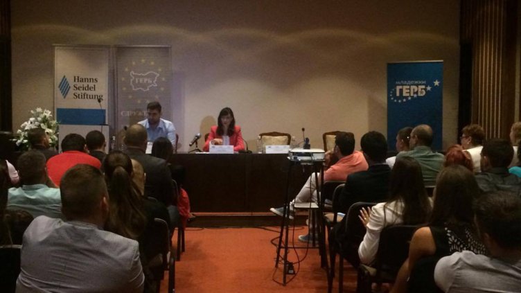 ЕК набира 6000 стажанти от ЕС за IT сектора