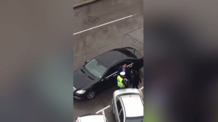 Авторът на клипа с колата на НСО: Десислава Радева беше в автомобила