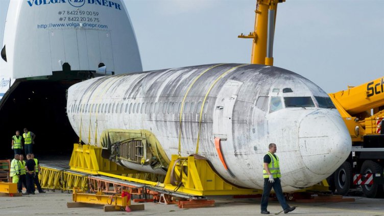 Отвлечен преди 40 г. германски самолет беше върнат в страната