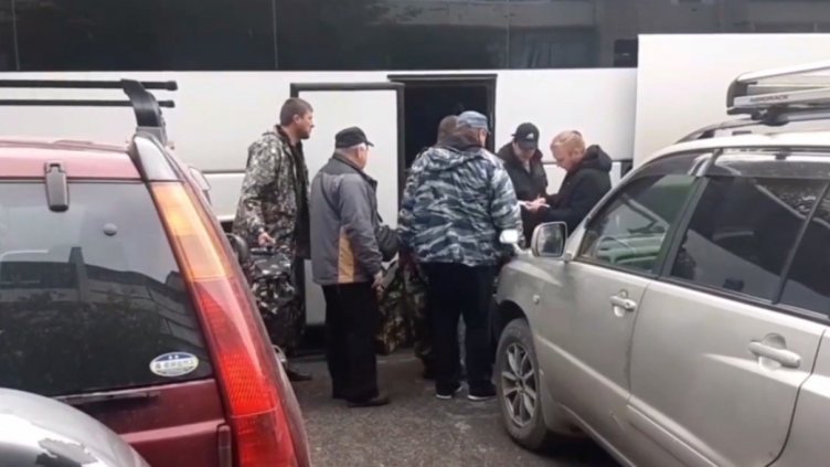 Първи кадри от мобилизацията при братушките и първи дезертьори