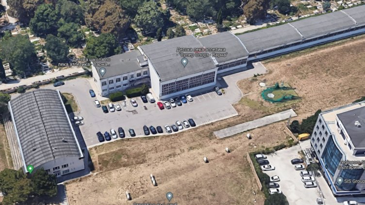 Обновяват варненския спортен комплекс „Локомотив“