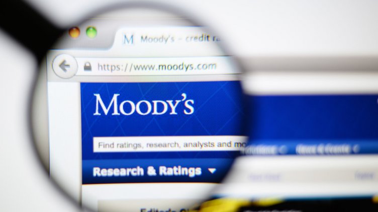 Moody's: Еврото в България може да влезе най-рано през 2025 г.