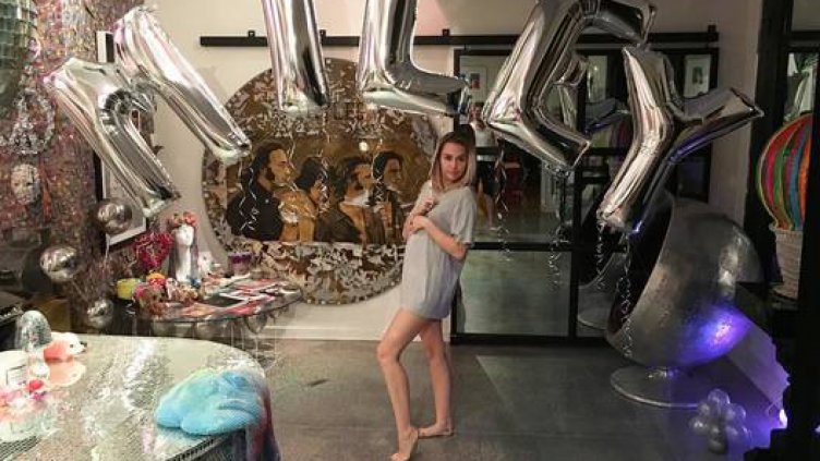 Бременна ли е Майли Сайръс?