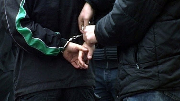 Мъж стреля с газов пистолет във Варна