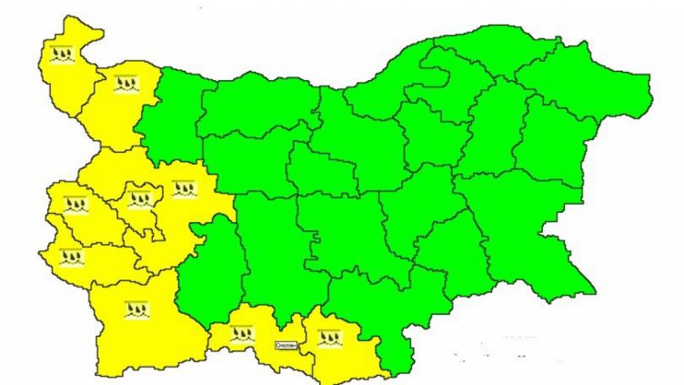 9 области с жълт код заради проливни валежи