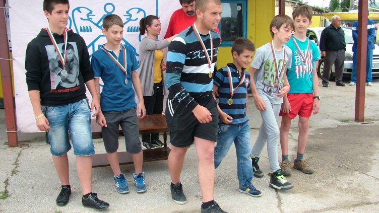 Варненци взеха медали в домашна регата