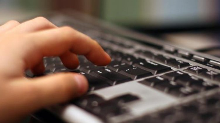 Нова порция заразни писма заляха електронните пощи