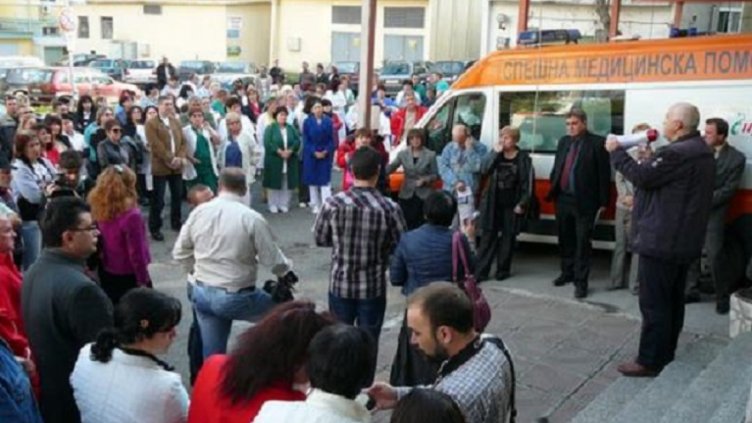 МЗ: 227 са нападенията над медици през 2014 г.