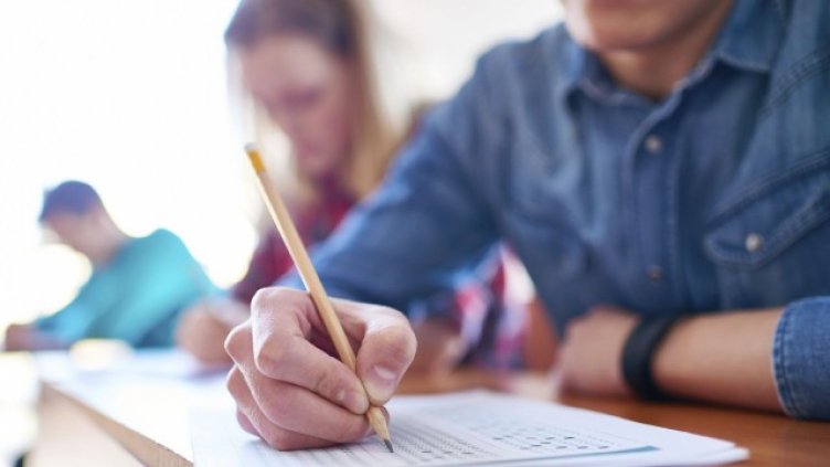 Провежда се вторият държавен зрелостен изпит по предмет по избор