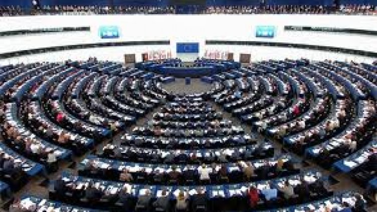 Европарламентът избира председател на ЕК на 16 юли?