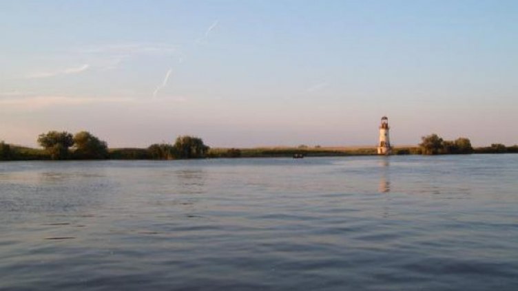 Tоварен кораб удари мина в Черно море