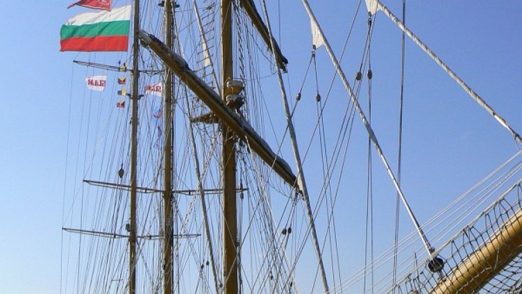 Нов капитан води “Роял Хелена” към победа в голямата регата