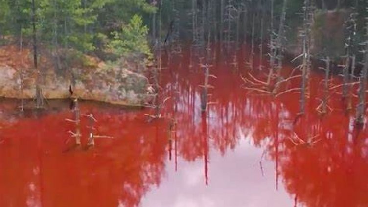 „Кървавото езеро” е опасна атракция