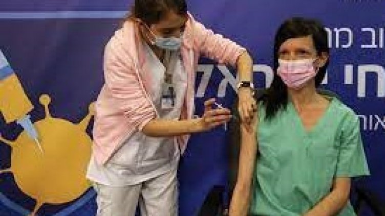 Израел пропищя: Четвърта доза ли? Трябват си нови ваксини за Омикрон