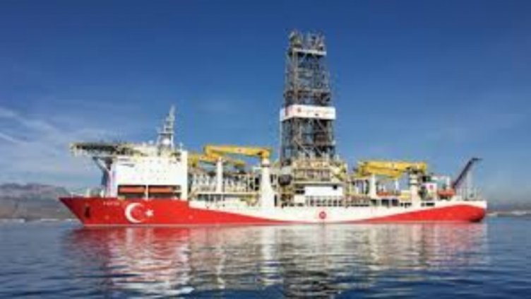 Сондажният кораб „Фатих”, открил новите газови находища