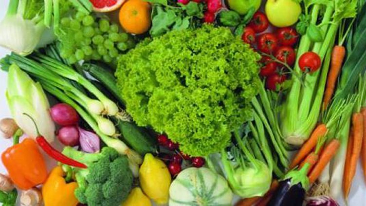 Осъдиха родители, които гледаха бебе с веганска диета