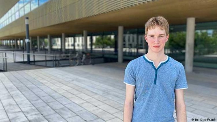 Тийнейджър, а вече докторант! Яник - супермозъкът. Историята на детето чудо