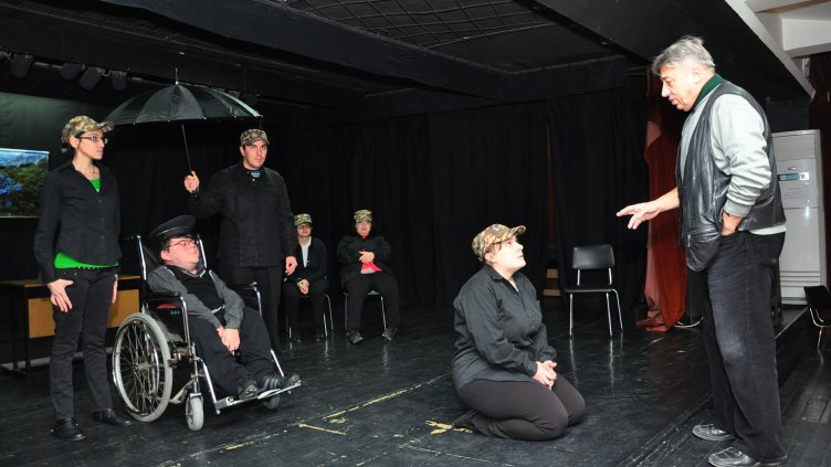 ТФ „Феникс“ излиза с премиера за Швейк