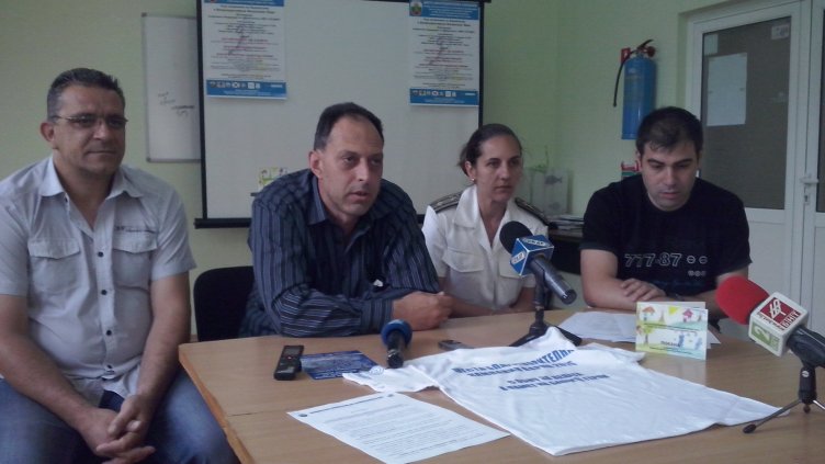 Николай Тонев от Синдиката на служителите в затворите, Красимир Костов от полицейската синдикална организация, Димана Славова от Сдружение на жените военнослужещи и Анатоли Атанасов &ndash; служител в Министерството на правосъдието, представиха тазходишните бла