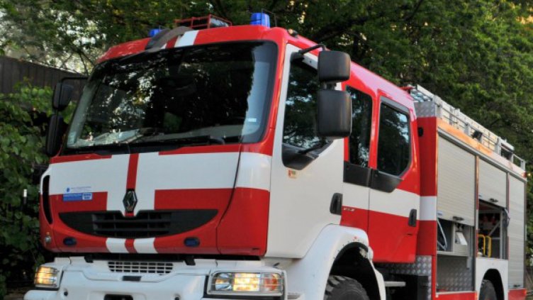 Два пожара вилняха във вила на ул. „Евксиноград” за няколко часа