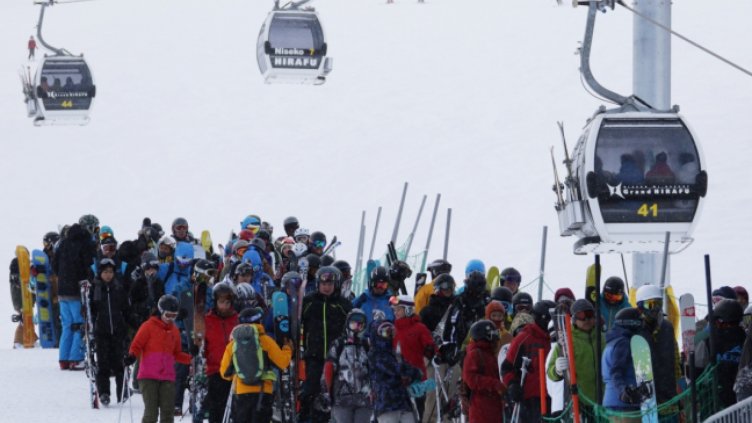 Ангелкова: По песимистични прогнози очакваме 5% ръст на зимния туризъм