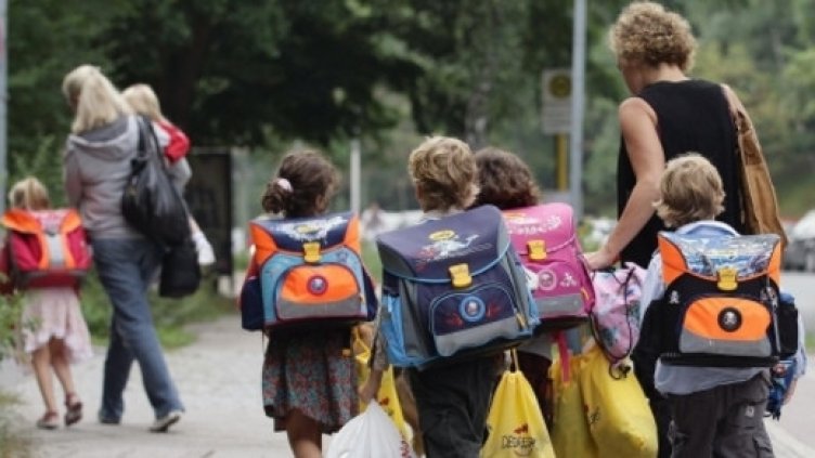 Увеличават се учениците и студентите във Варненско 