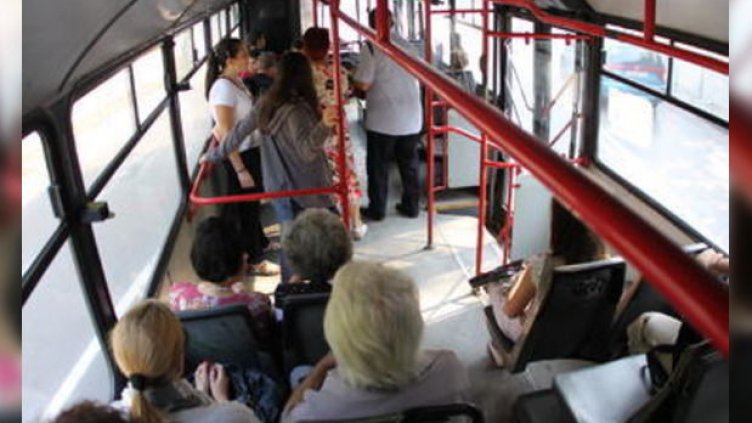 При потопа: Спасили 60 души от автобуси на &quot;Градски транспорт&quot;