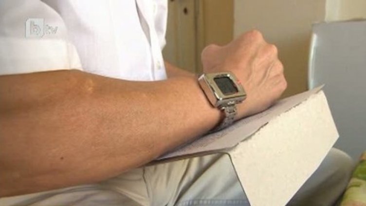 Българин измисли часовник, който превежда