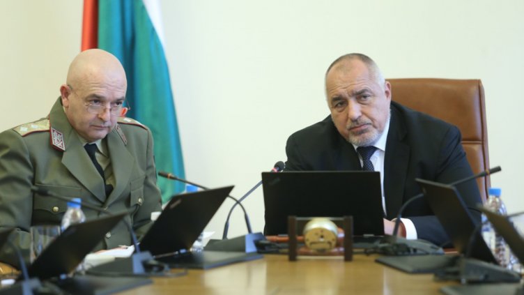 Правителството и Щабът обсъждат възможностите за разхлабване на мерките