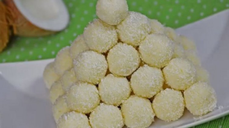 Рецепта на деня: Домашни бонбони "Рафаело"