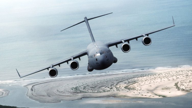 Двама загинали пилоти при инцидент с американски товарен самолет