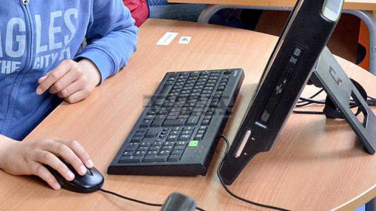 Въвежда се електронна система за прием на ученици в Хасково