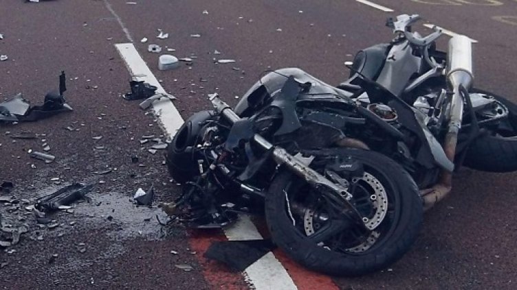 Заради отнето предимство: Двама мотоциклетисти ранени при катастрофи във Варна