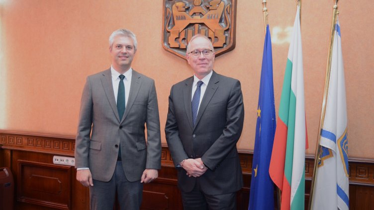 Обмислят създаването на звено за подпомагане на инвеститорите в община Варна