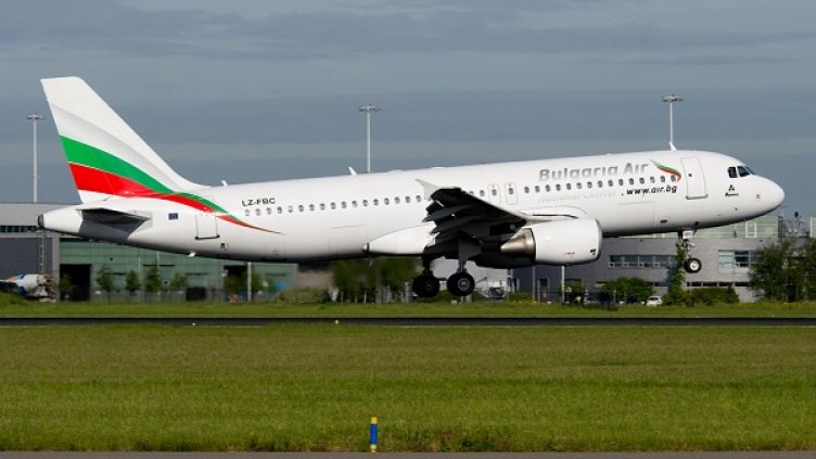 „България Ер” сключи договор за партньорство с Emirates