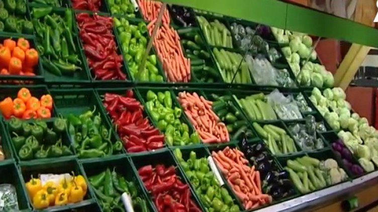 Къде е българското? С лупа да търсиш из магазина роден зарзават, месо