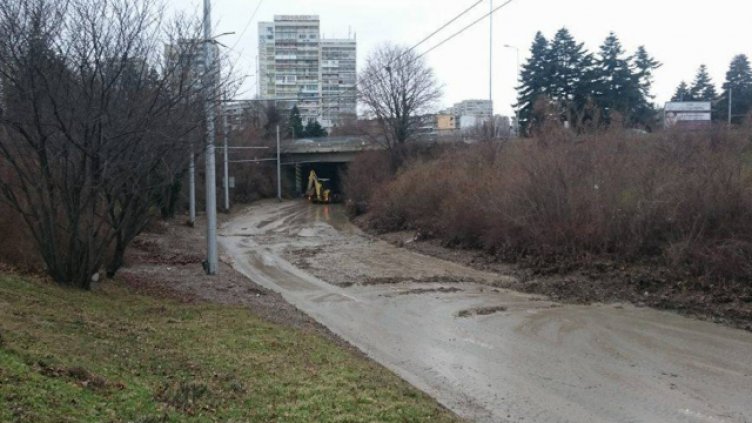 Пуснаха алтернативно захранване към водопровода Варна- Златни пясъци
