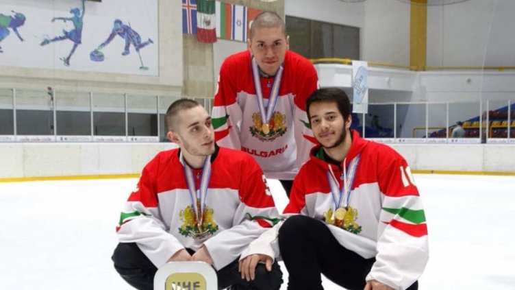 Хокейнационалите от Варна: Хокеят е мъжки спорт, трябва да е по-популярен в България