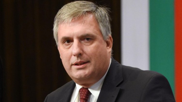 Пенсионирането на военни и полицаи - без промяна